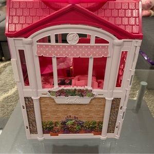 Barbie Travel Cottage
